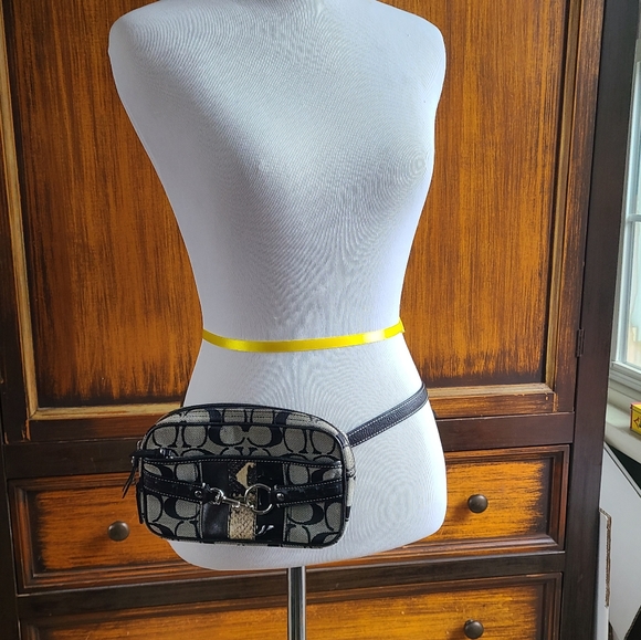 Coach Handbags - Coach fanny pack